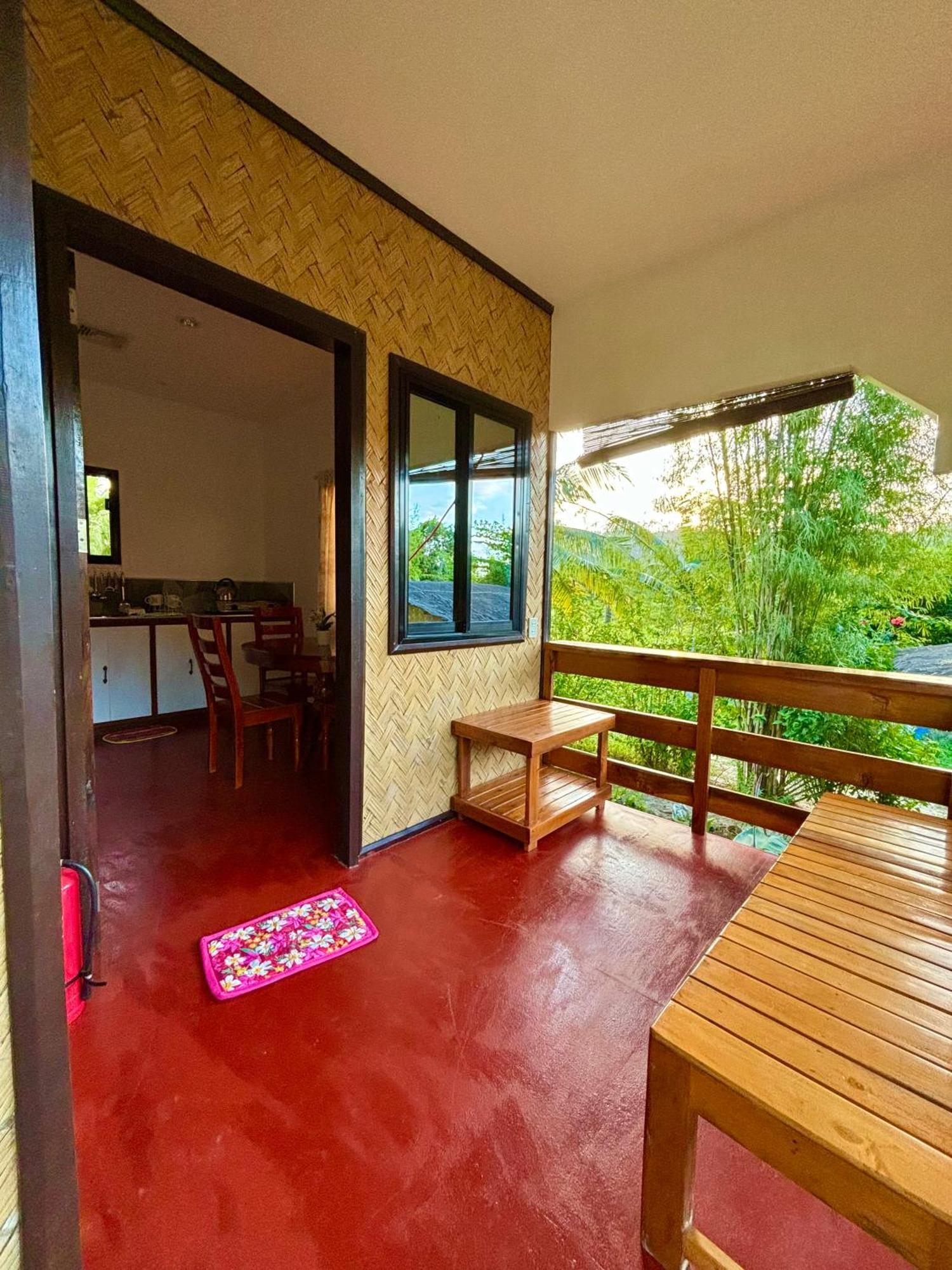 Luzville Transient House - Port Barton Itaytay Exterior foto